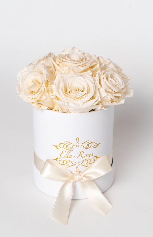 Small White Round Box | Creme Roses